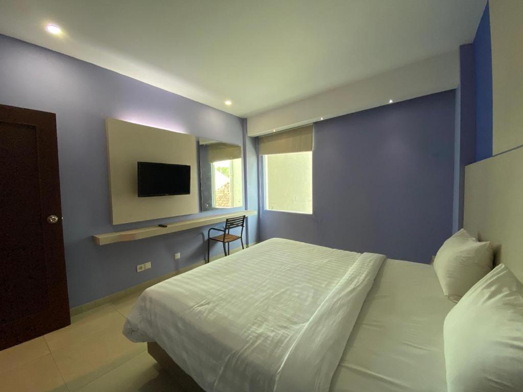 Kharisma Hotel Madiun Eksteriør billede