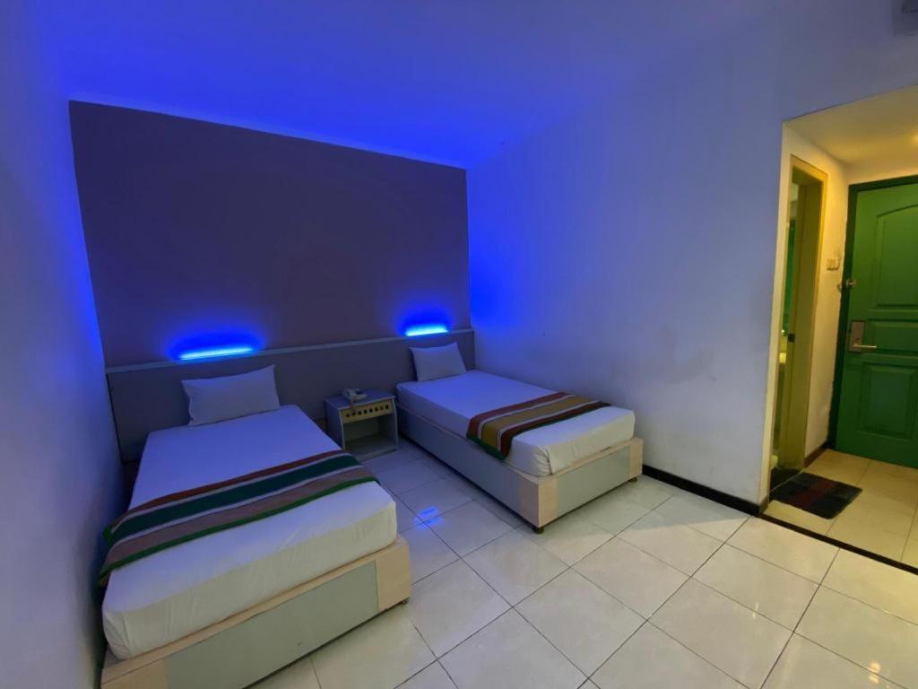 Kharisma Hotel Madiun Eksteriør billede