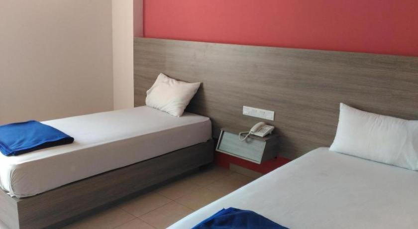 Kharisma Hotel Madiun Eksteriør billede
