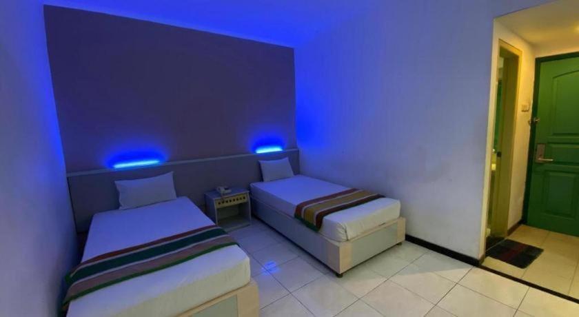 Kharisma Hotel Madiun Eksteriør billede