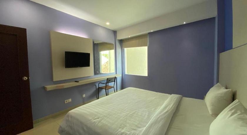 Kharisma Hotel Madiun Eksteriør billede